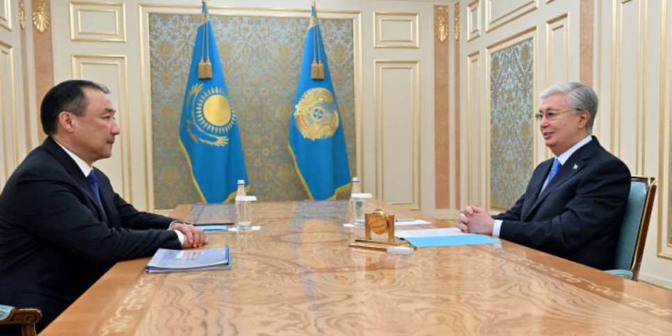 
                    Какие поручения дал Токаев новому министру транспорта 
                