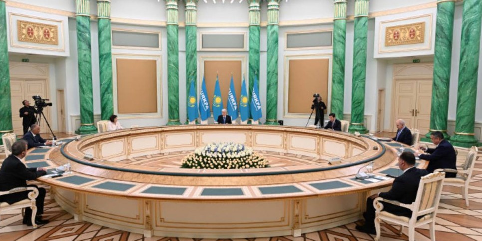
                    Токаев провел встречу со спикерами парламентов стран – участниц ТюркПА
                