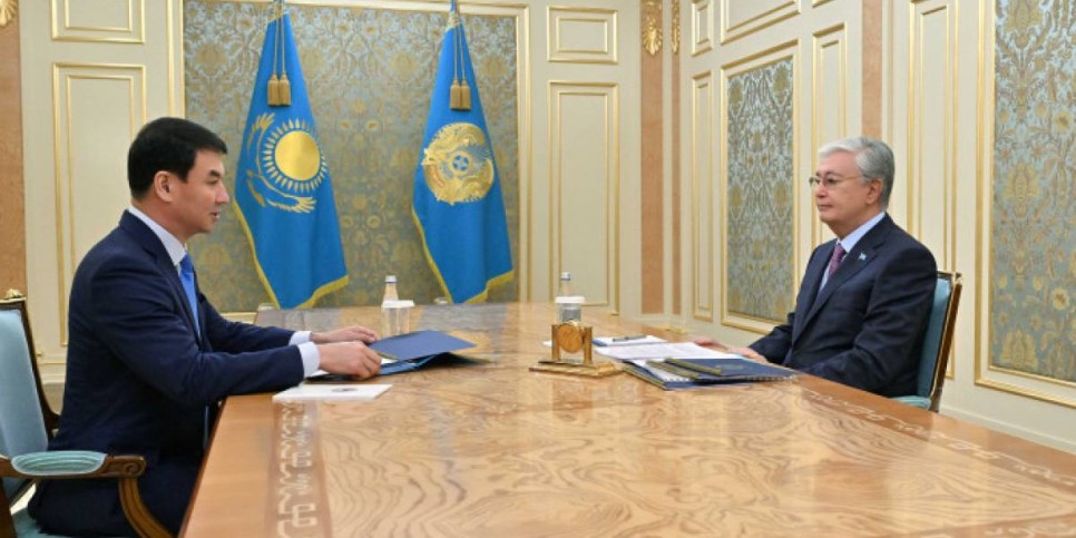 
                    Токаев принял вновь назначенного акима Алматы Дархана Сатыбалды
                