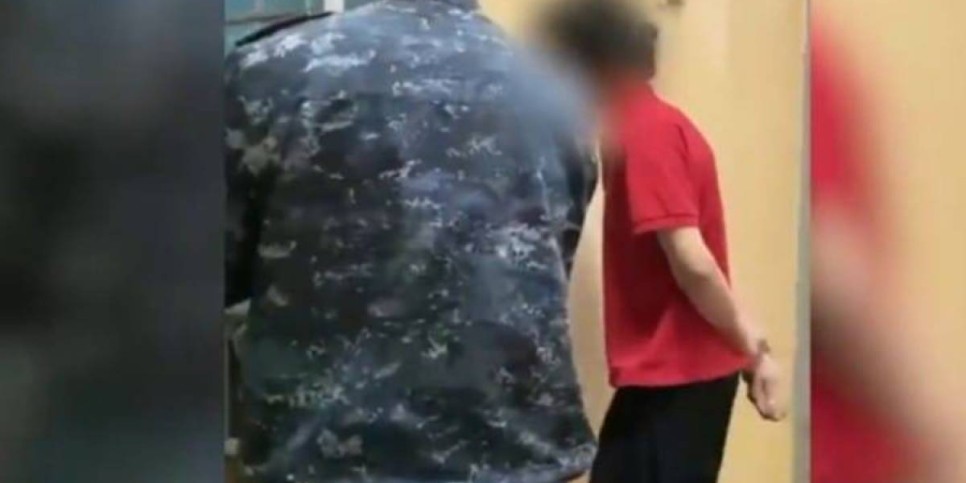 
                    Угрожал ножом, ударил охранника: грабителя минимаркета задержали в Астане
                