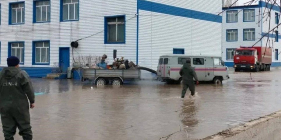 
                    Паводковая ситуация в Атбасаре стабилизируется
                