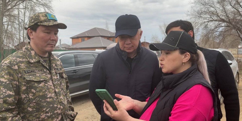 
                    Заявки от актюбинцев начала принимать спецкомиссия по оценке ущерба от паводков
                
