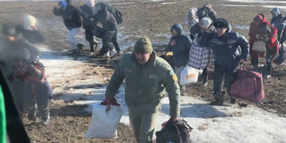 
                    В Алматы открыт пункт приема гуманитарной помощи пострадавшим от наводнения
                