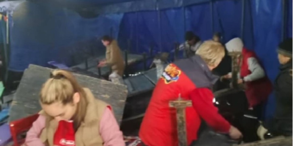 
                    Трибуна со зрителями обрушилась в цирке шапито в Петропавловске
                