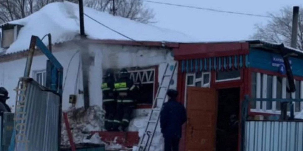
                    Четверо детей погибли при пожаре в Карагандинской области
                