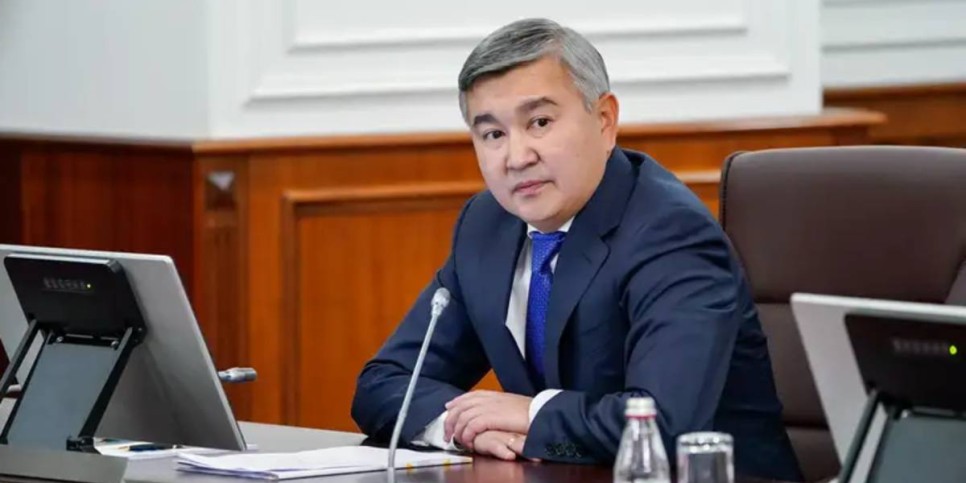 
                    Токаев освободил Байбазарова от должности министра нацэкономики
                
