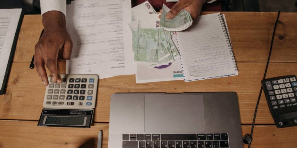 
                    Фиктивные счета-фактуры на 40 млрд тенге выписала преступная группа в Караганде
                