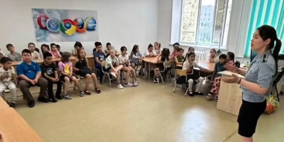 
                    «Закон и порядок»: более 10 тысяч казахстанских школьников обучены финансовой безопасности
                