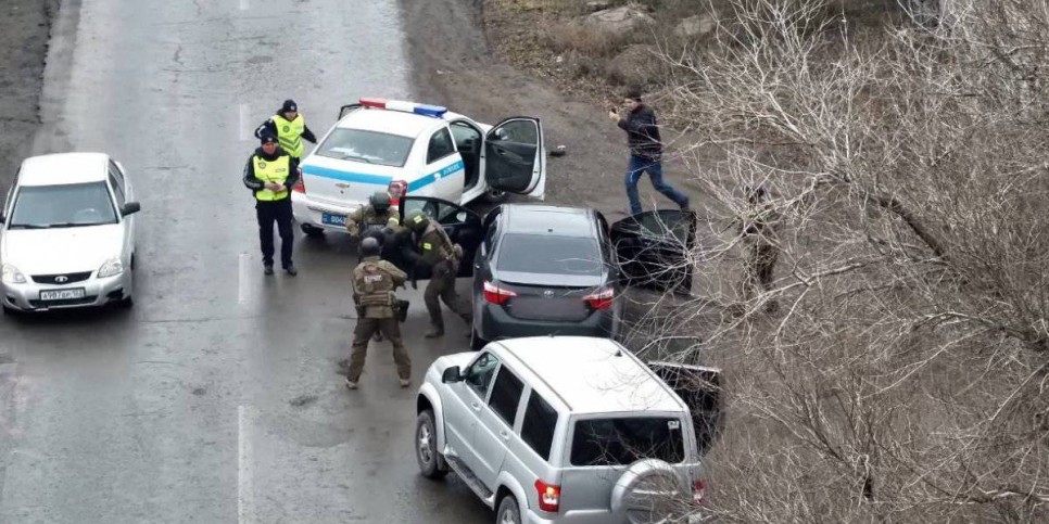 
                    Спецоперация: серийных воров-домушников задержали в области Абай
                