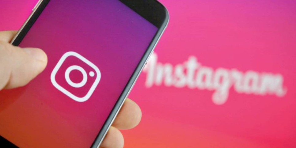 
                    Почему заблокировали Instagram в России
                