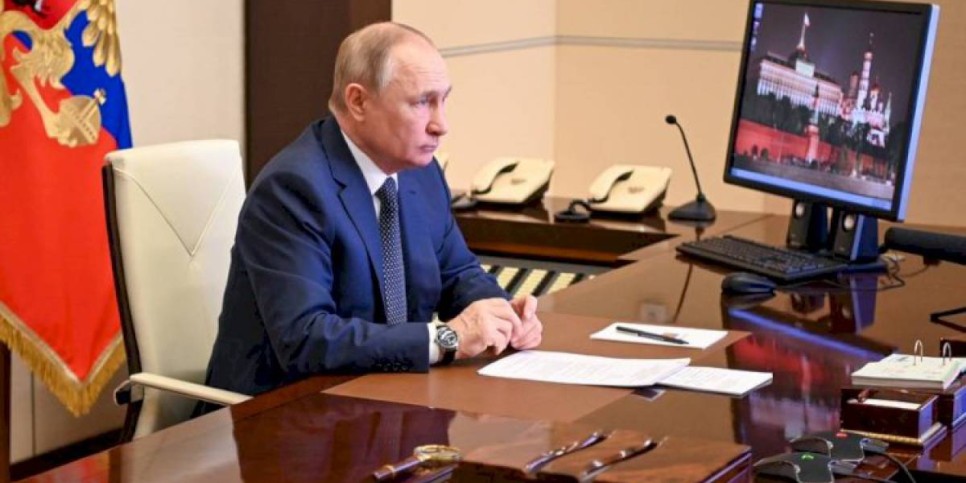 
                    Путин: Россия не имеет никаких недобрых намерений в отношении соседей
                