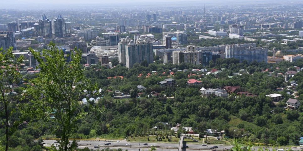 
                    В Алатауском районе Алматы до конца года благоустроят 31 общественное пространство, 16 дворов и озеро Карасу
                