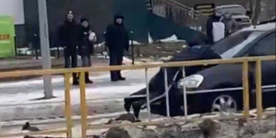 
                    Четыре года тюрьмы грозит жителю Рудного, «прокатившему» полицейского на капоте
                