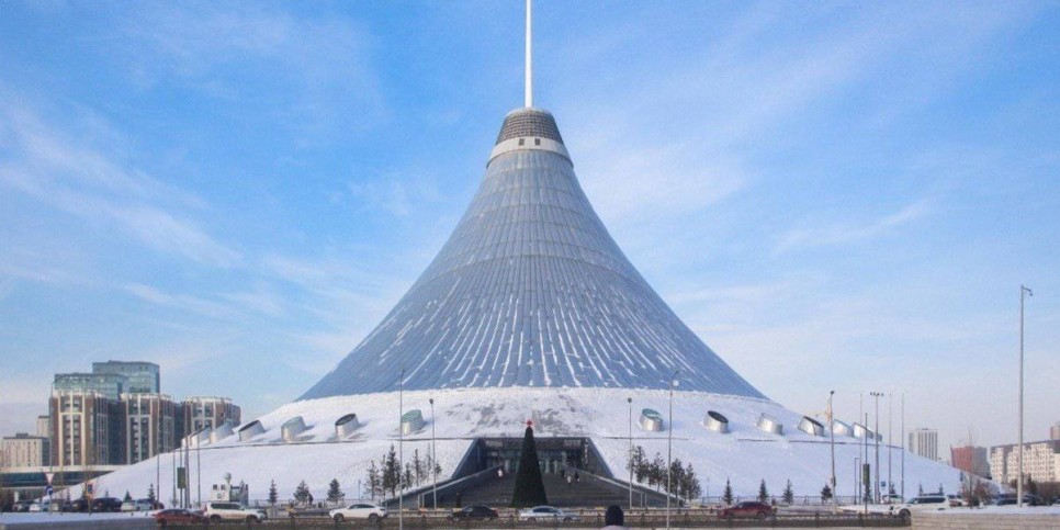 
                    Из столичного «Хан Шатыра» эвакуировали посетителей
                
