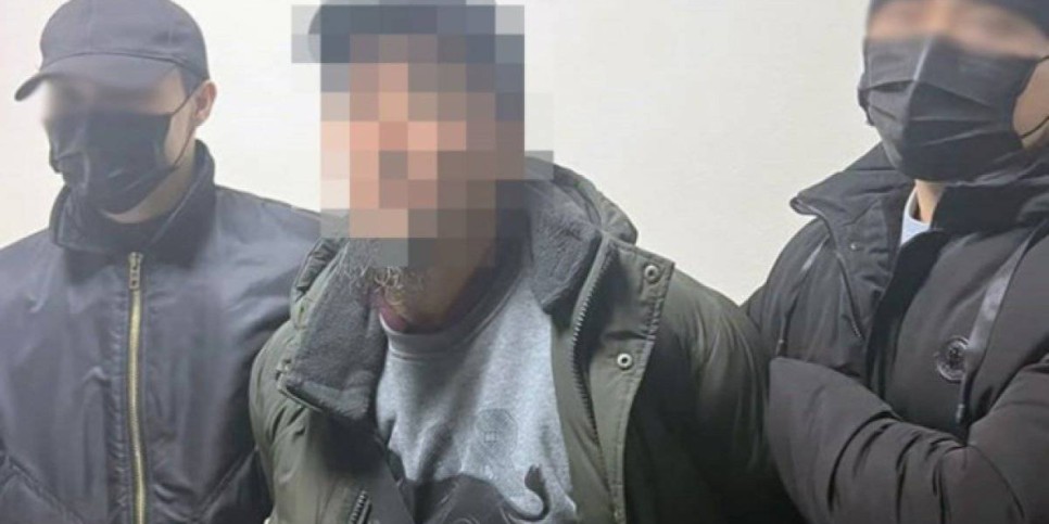 
                    Радикала задержали в аэропорту Алматы
                