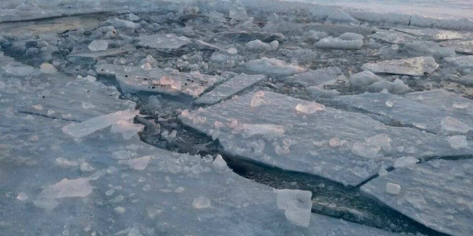 
                    Пятилетний мальчик провалился под лед в области Абай
                