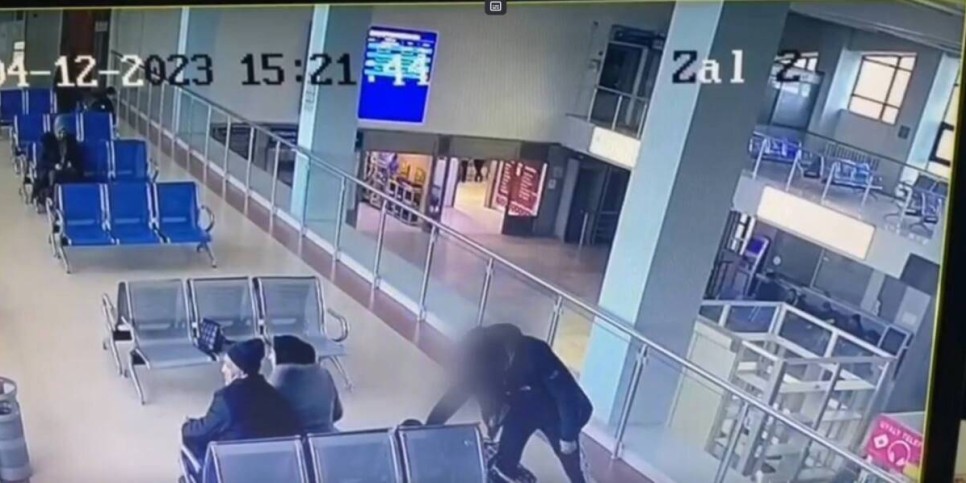 
                    Сумку с деньгами и телефоном украли у иностранца в Астане
                