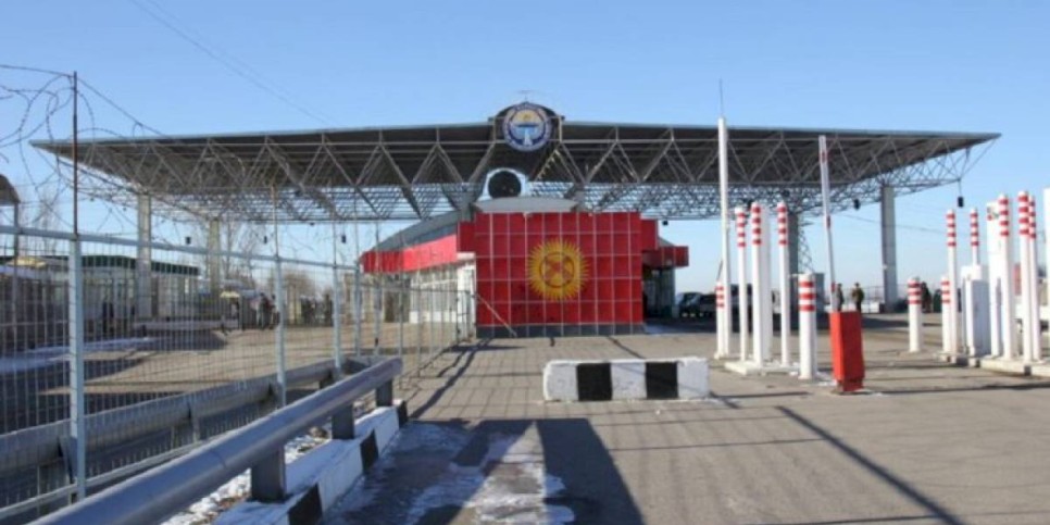 
                    Погранслужба Кыргызстана следит за ситуацией в Казахстане
                