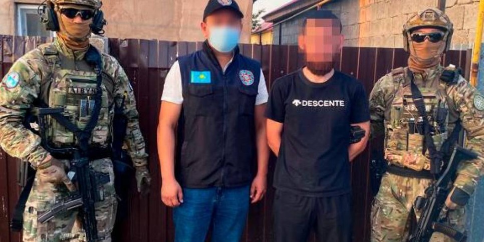 
                    Требовали деньги у бизнесменов: КНБ ликвидировал преступную группу в Уральске
                