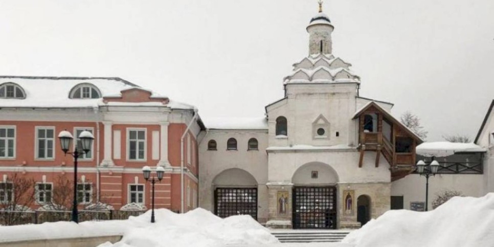 
                    Молодой мужчина устроил взрыв на территории женского монастыря в России
                