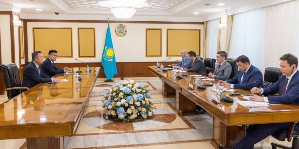 
                    Бектенов обсудил с главой Qingdao Wanlin Food строительство завода по глубокой переработке продукции АПК
                