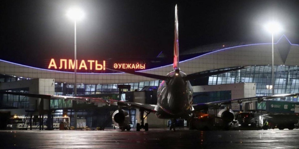 
                    Двух пассажиров сняли с рейса в аэропорту Алматы
                