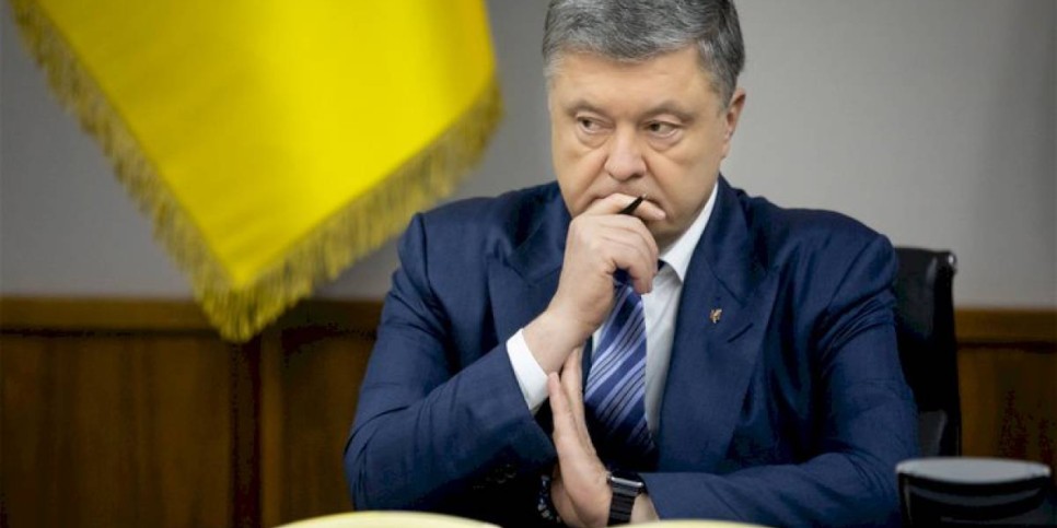 
                    В госизмене заподозрили Петра Порошенко
                