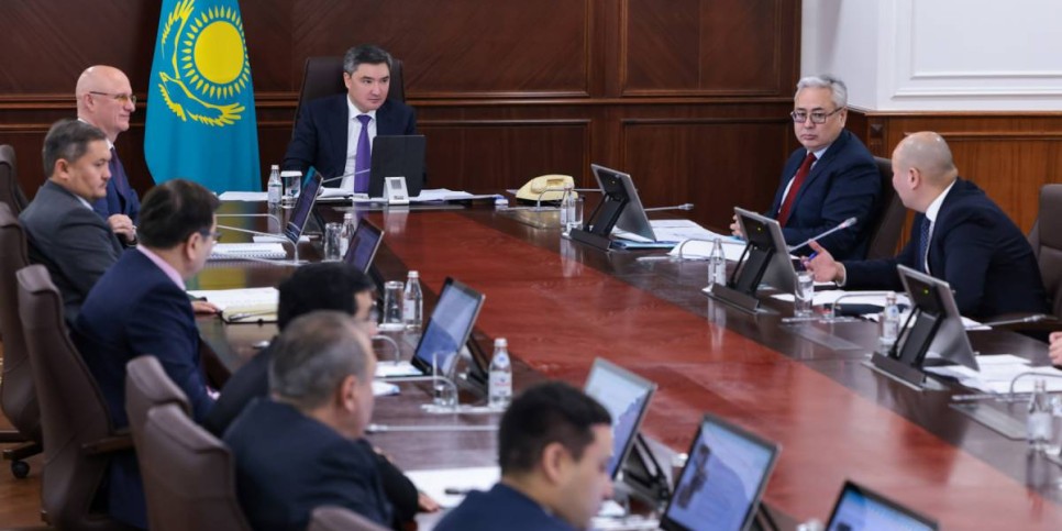 
                    В Правительстве рассмотрели развитие отрасли редких и редкоземельных металлов в рамках исполнения Послания Президента
                