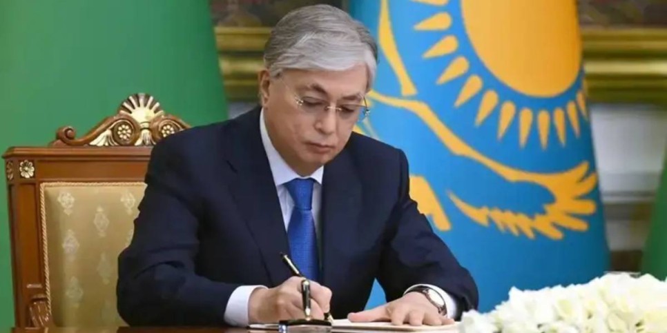 
                    Токаев назначил себе советника
                