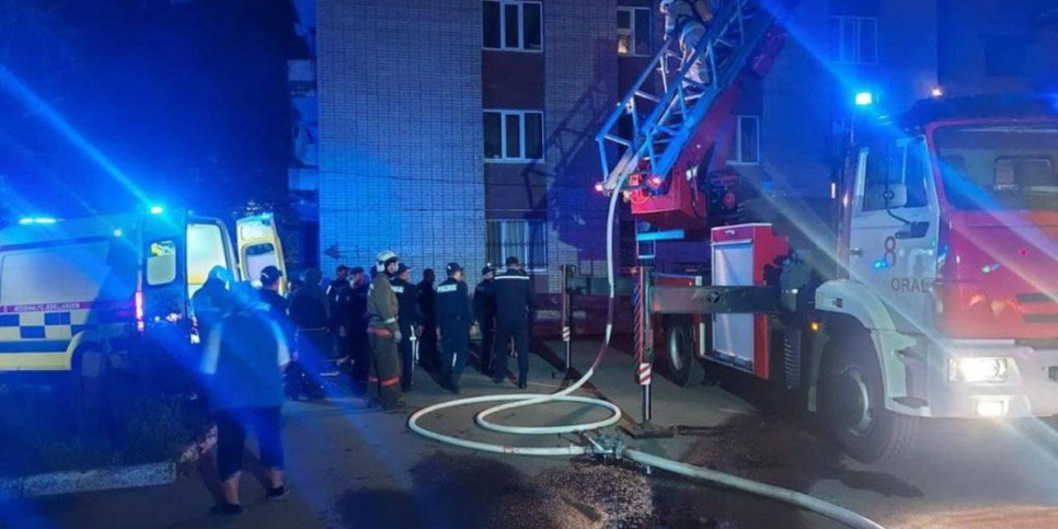 
                    В ЗКО при пожаре эвакуировали 45 человек
                