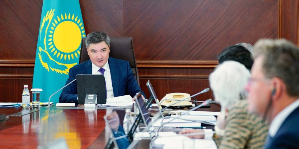 
                    Холдингу «Байтерек» поручено эффективно поддержать казахстанских товаропроизводителей
                