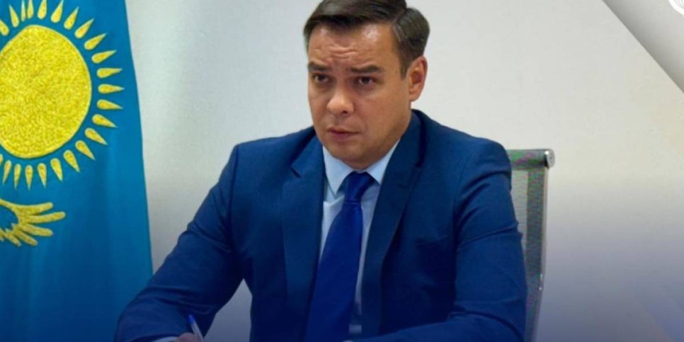 
                    Артур Ластаев провел личный прием гражданина, обратившегося с жалобой на следователей
                