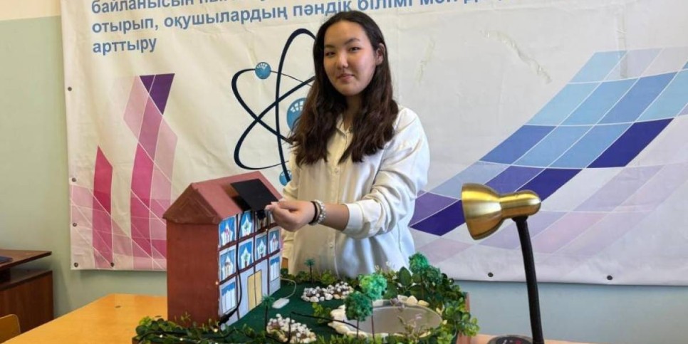 
                    Школьники из Астаны изобрели экологический фонтан, работающий на солнечной энергии
                