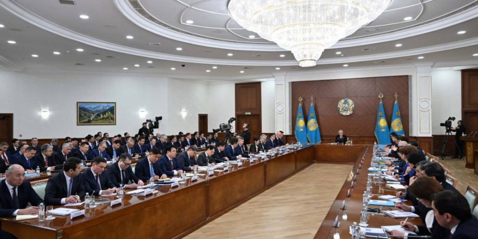 
                    Токаев поручил повысить контроль качества строительства
                