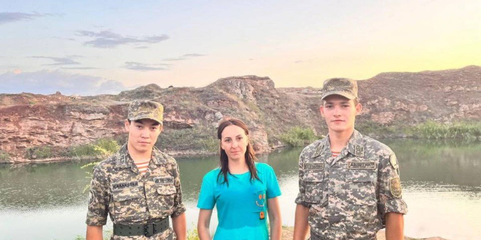 
                    Двух утопающих спасли военнослужащие
                