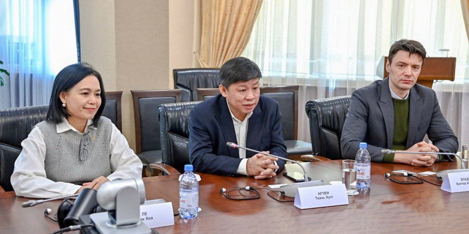 
                    Вьетнам намерен приобрести авиакомпанию Qazaq Air
                