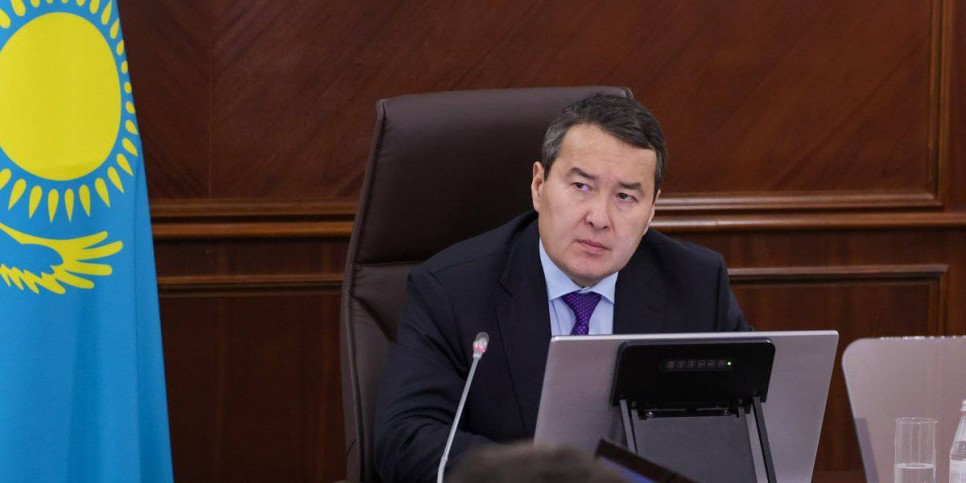
                    Смаилов потребовал ускорить согласование совместных инвестпроектов с Саудовской Аравией
                