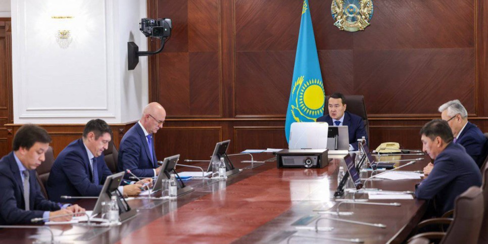 
                    Аварии на МАЭК и АНПЗ: Премьер-министр поручил привлечь к расследованию Генпрокуратуру и КНБ
                