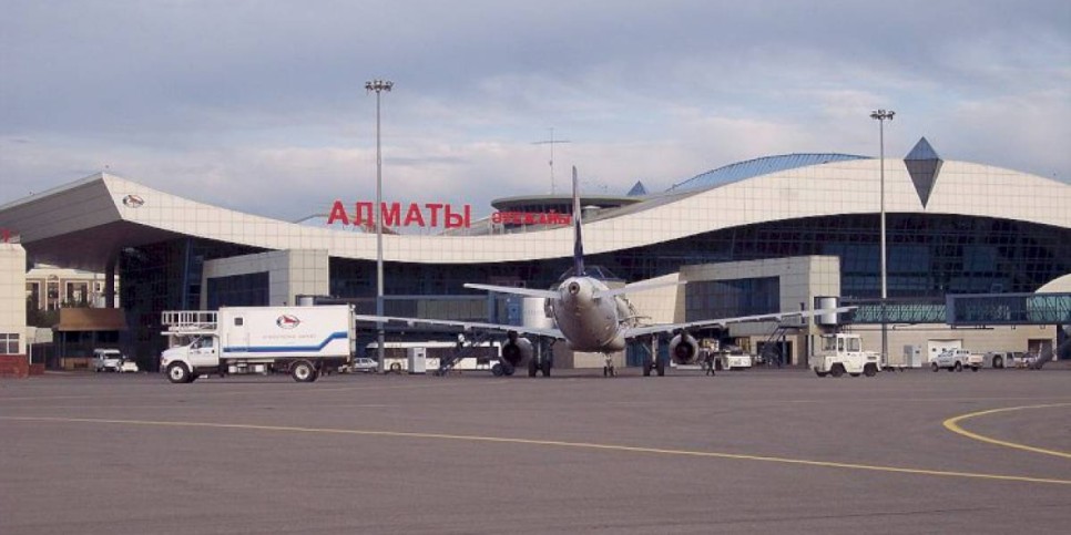 
                    Самолет задымился в аэропорту Алматы
                