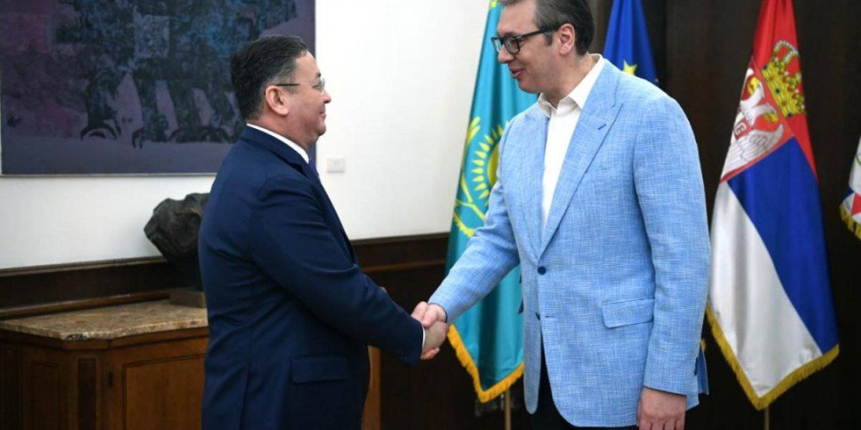
                    Президента Сербии пригласили посетить Казахстан
                