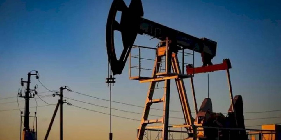 
                    Казахстан продлил решение о добровольном сокращении добычи нефти
                