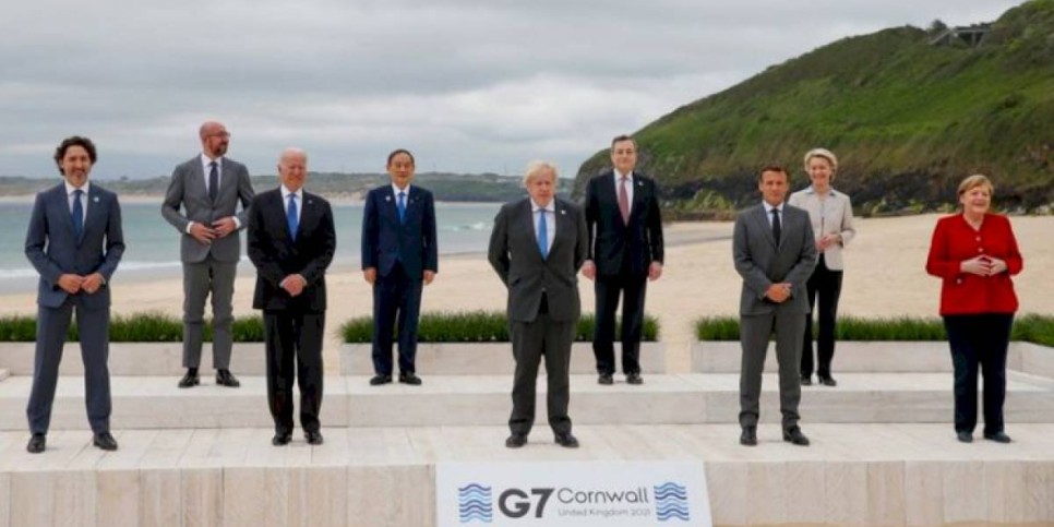 
                    Пекин возмущен заявлением лидеров G7
                