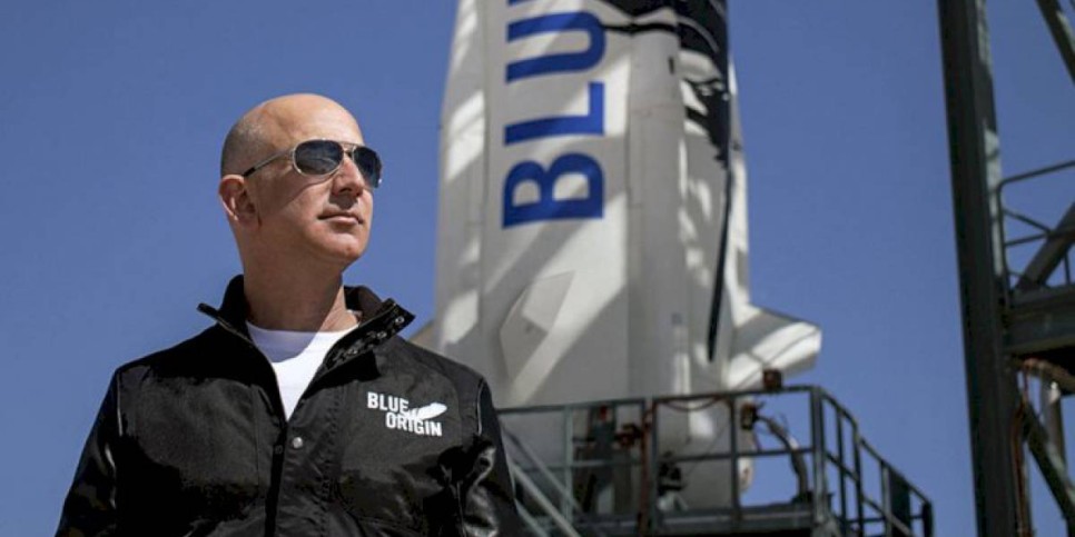 
                    Blue Origin продала билет в космос за 28 миллионов долларов
                