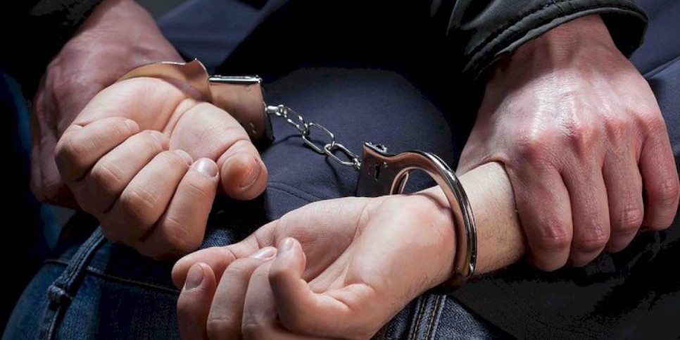 
                    В Жетысу задержаны двое подозреваемых в разбойном нападении на молодую женщину
                