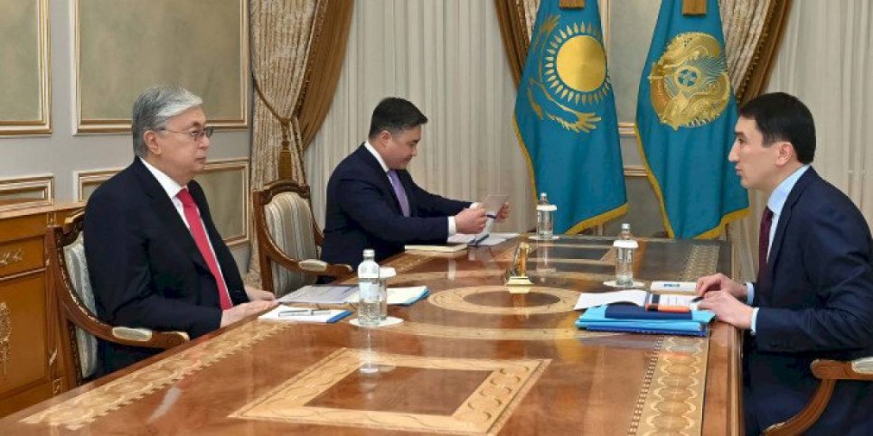 
                    Токаев принял председателя правления АО «НК «КазМунайГаз»
                