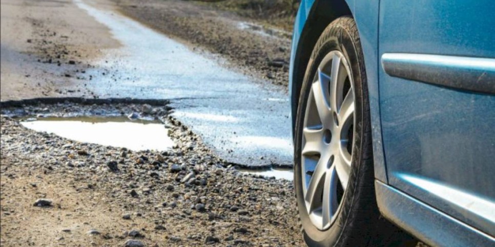 
                    Талые воды повредили участок дороги в Жетысуской области
                