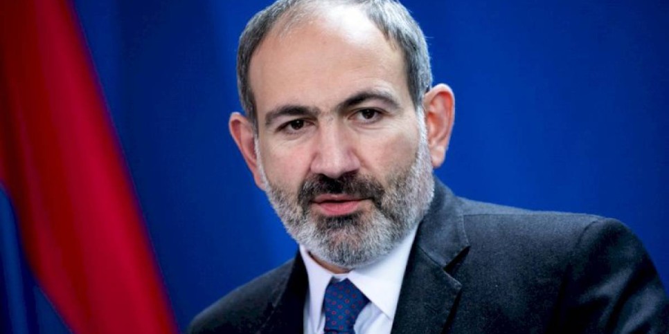 
                    Премьер-министр Пашинян подал в отставку
                