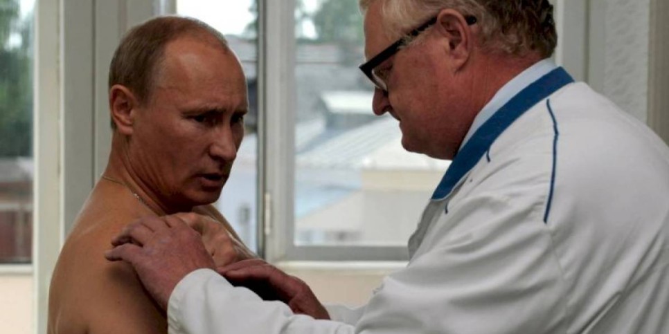 
                    Кремль держит в секрете название вакцины для Путина
                