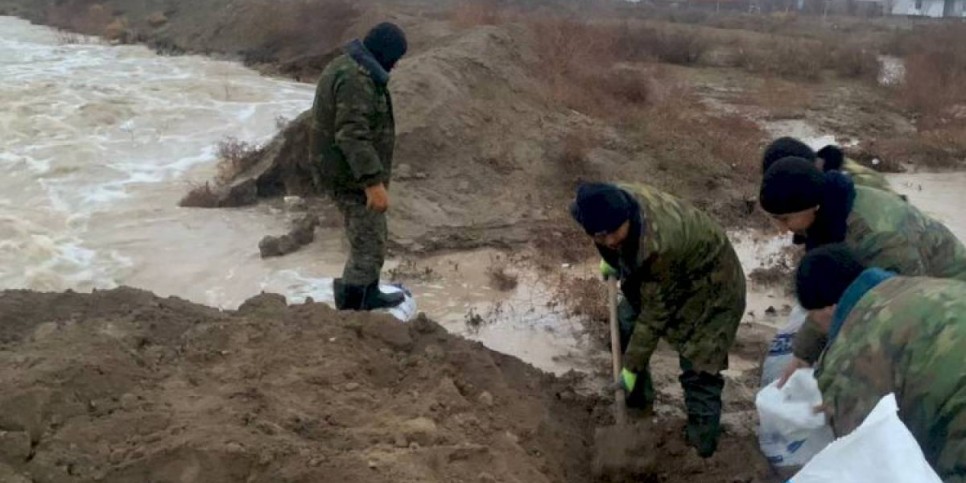 
                    Более 150 человек эвакуированы из зоны подтопления в Туркестанской области
                
