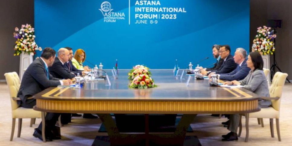 
                    Казахстан и Азербайджан расширяют двустороннее сотрудничество
                